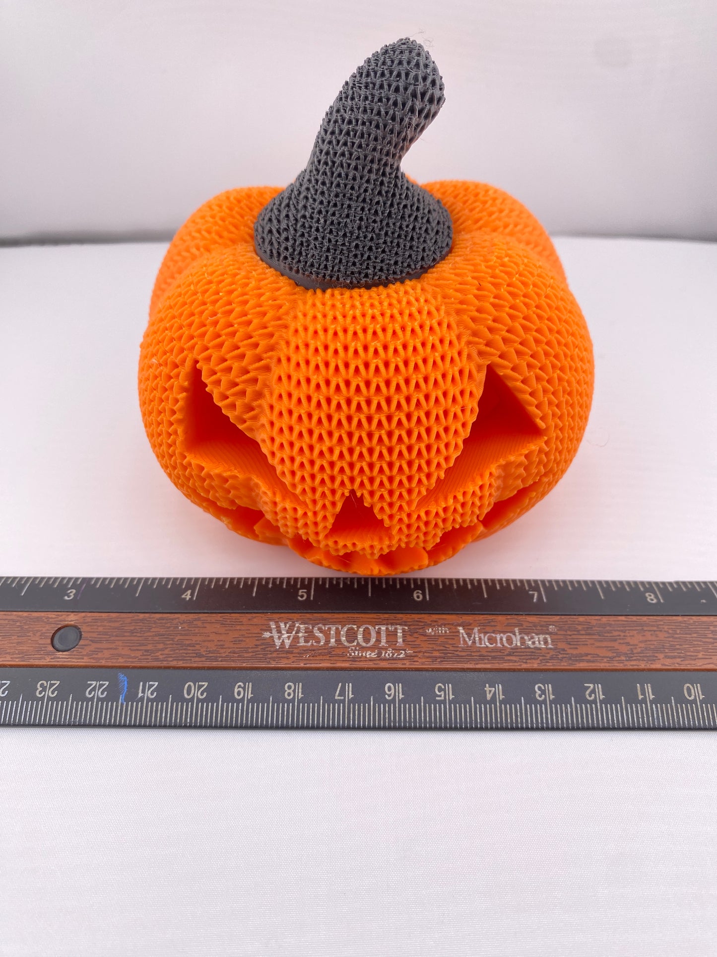 LED Light Up Halloween Crochet Jack-O-Lantern Decoration