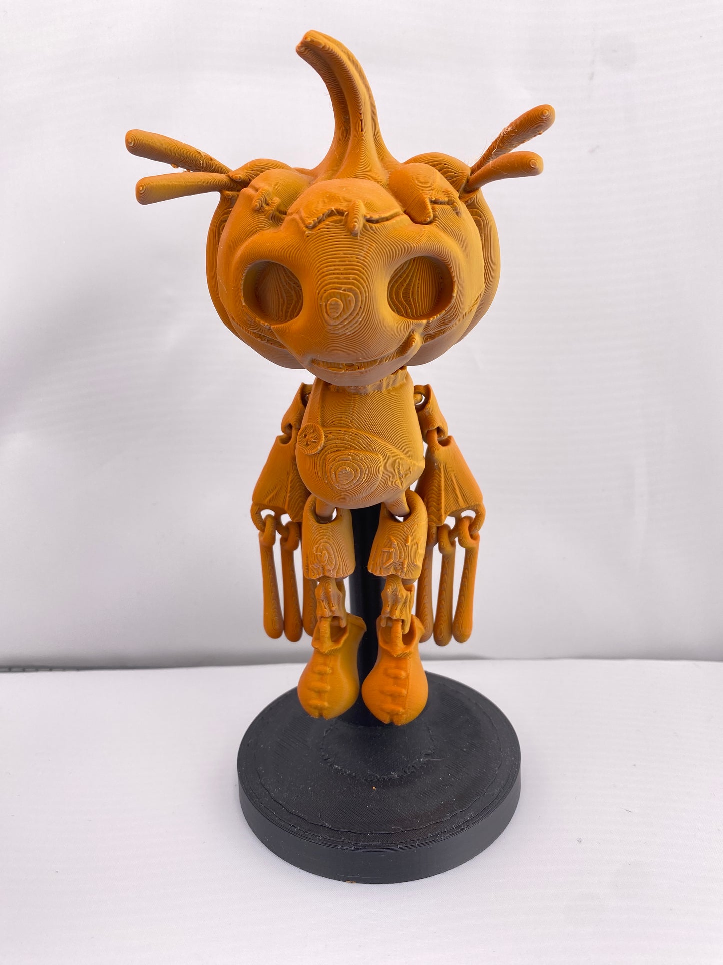 Twisty Figure With Stand