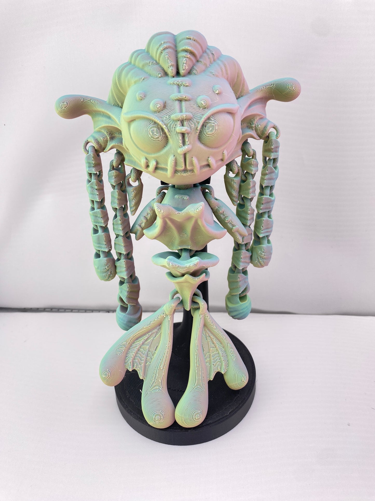 Twisty Figure With Stand
