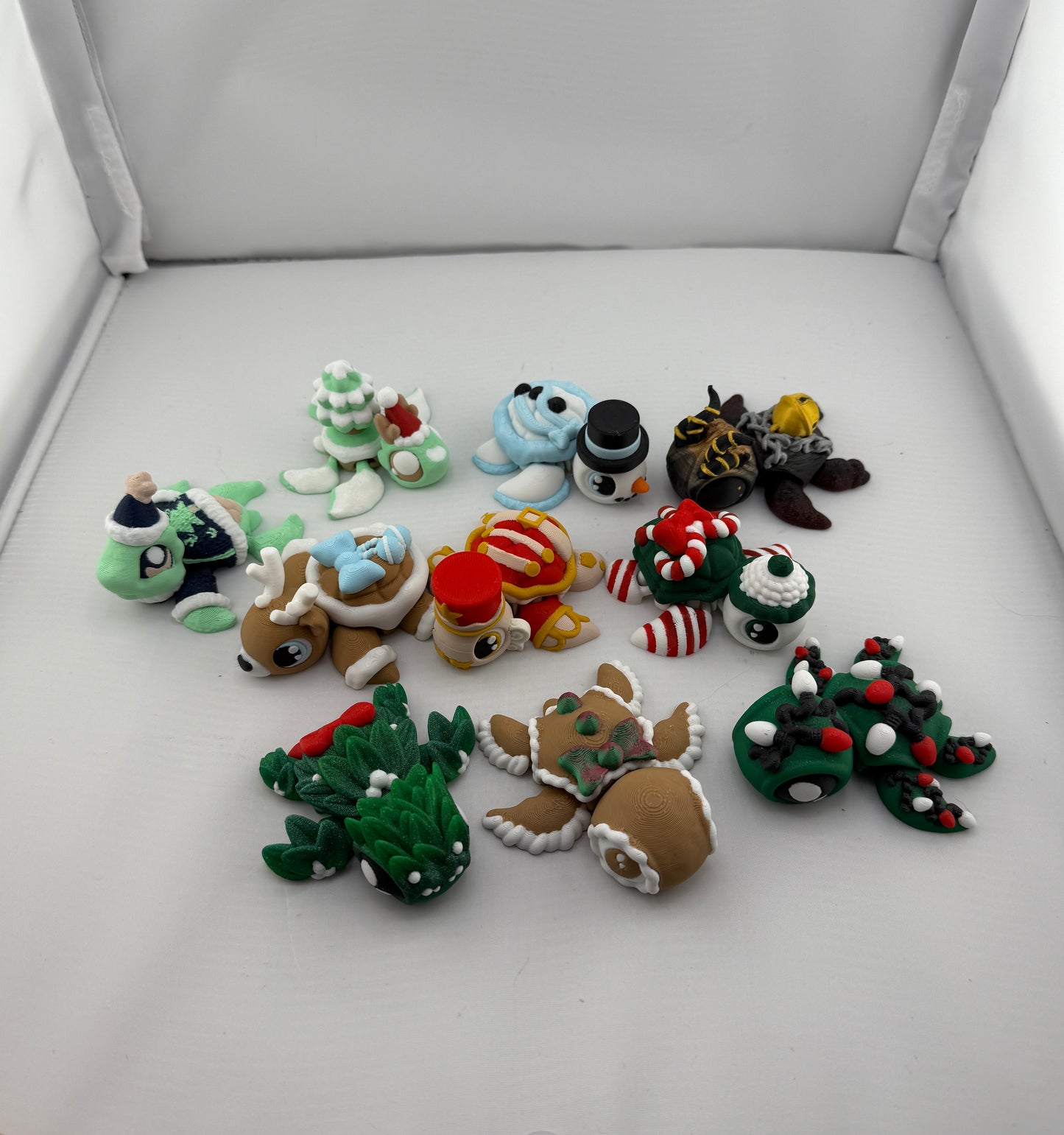 Holiday Themed Articulating Turtle Figurine