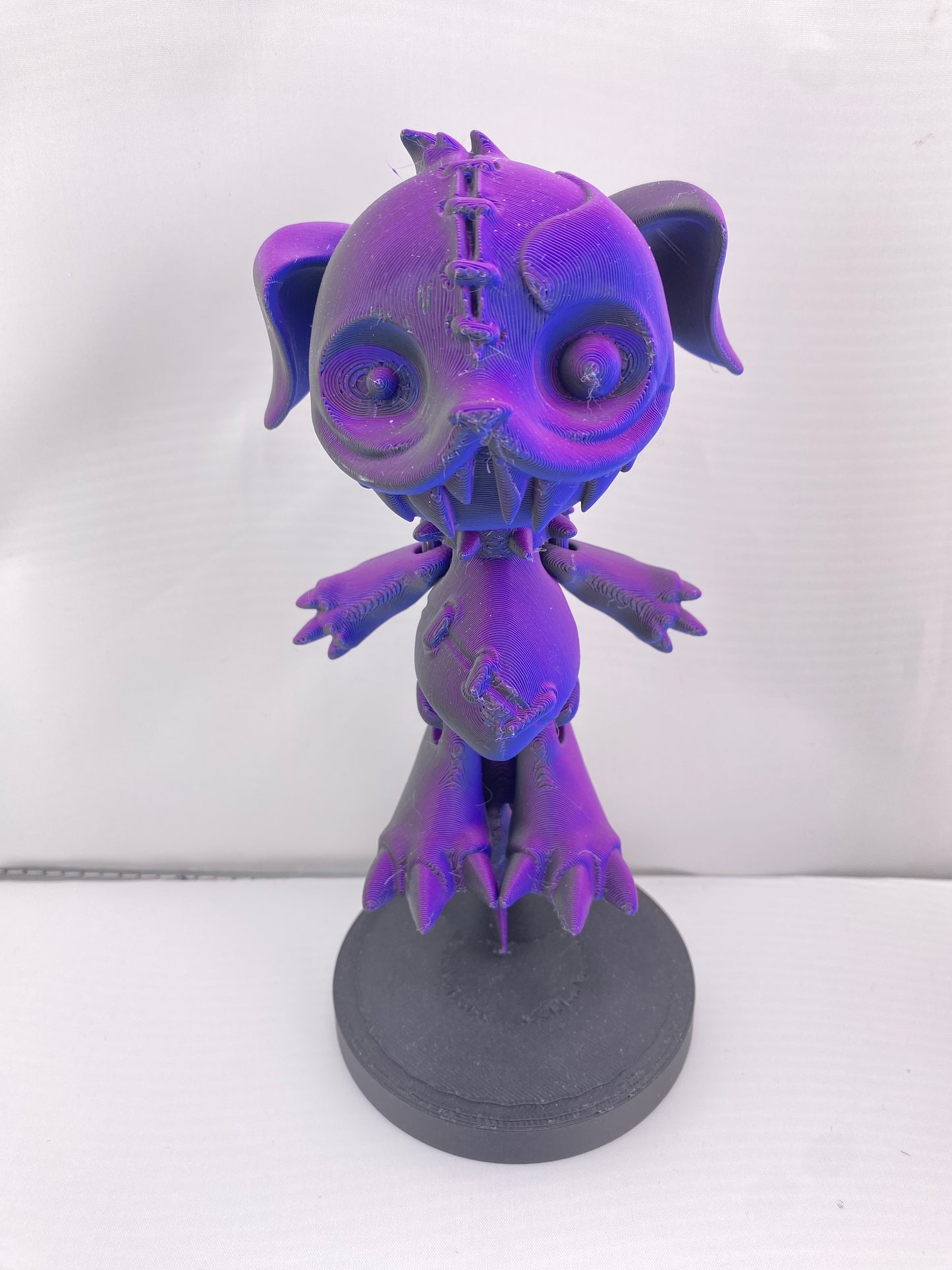 Twisty Figure With Stand