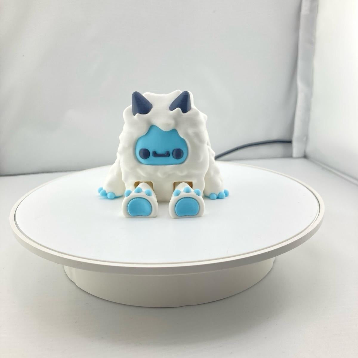 Yeti Buddy Figurine Decoration
