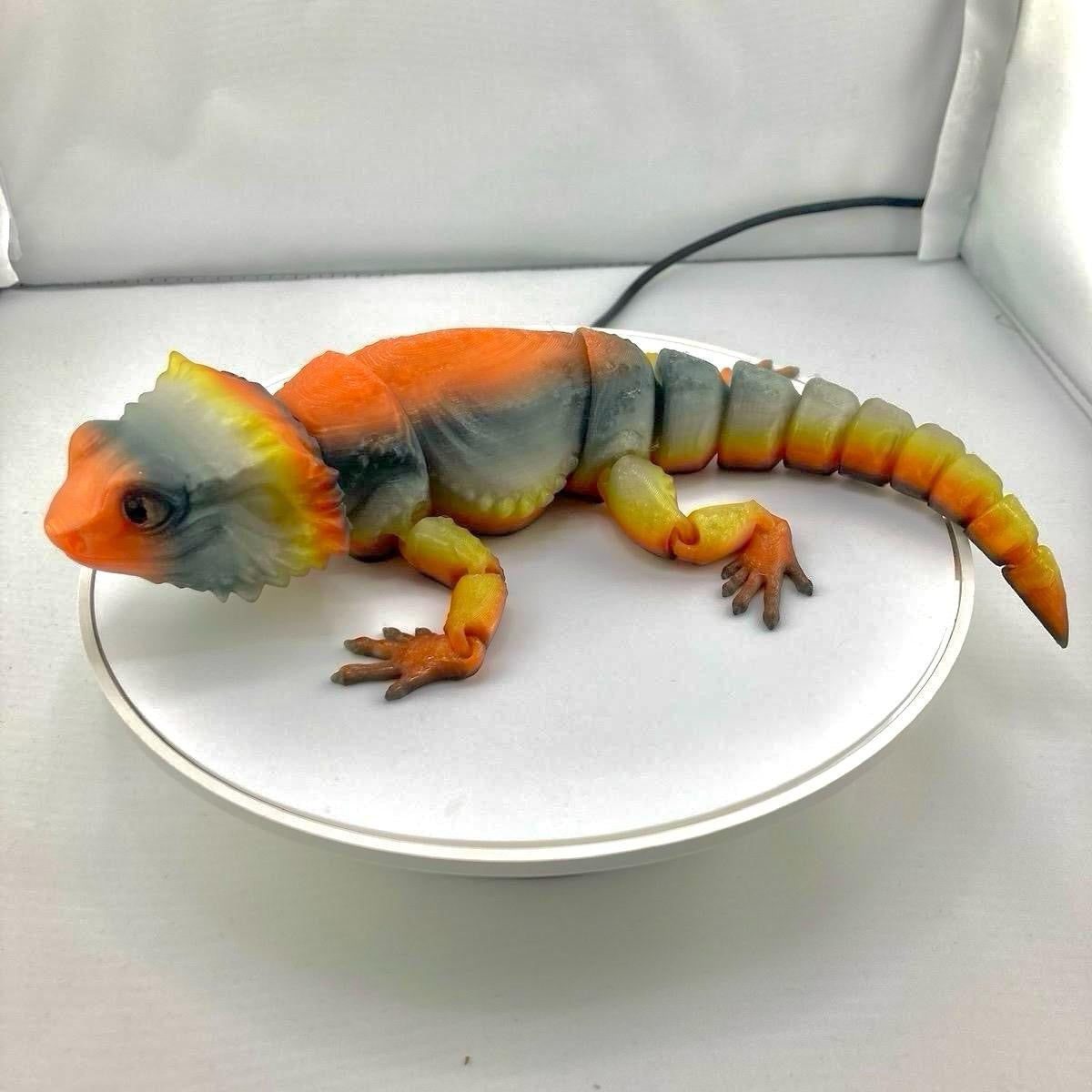 Bearded Dragon Figurine Decoration for Home and Office Gift Ornaments