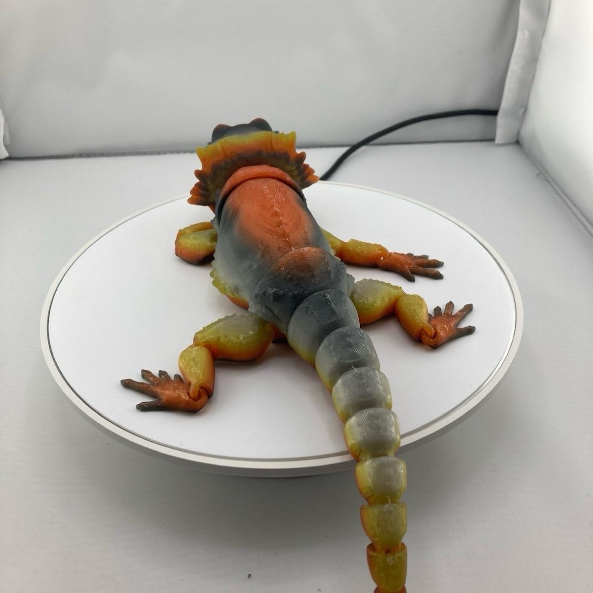 Bearded Dragon Figurine Decoration for Home and Office Gift Ornaments