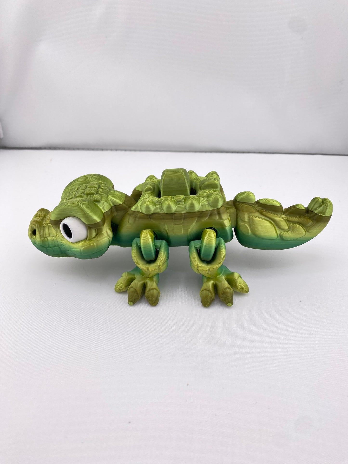 Alligator Chomper Figurine Decoration