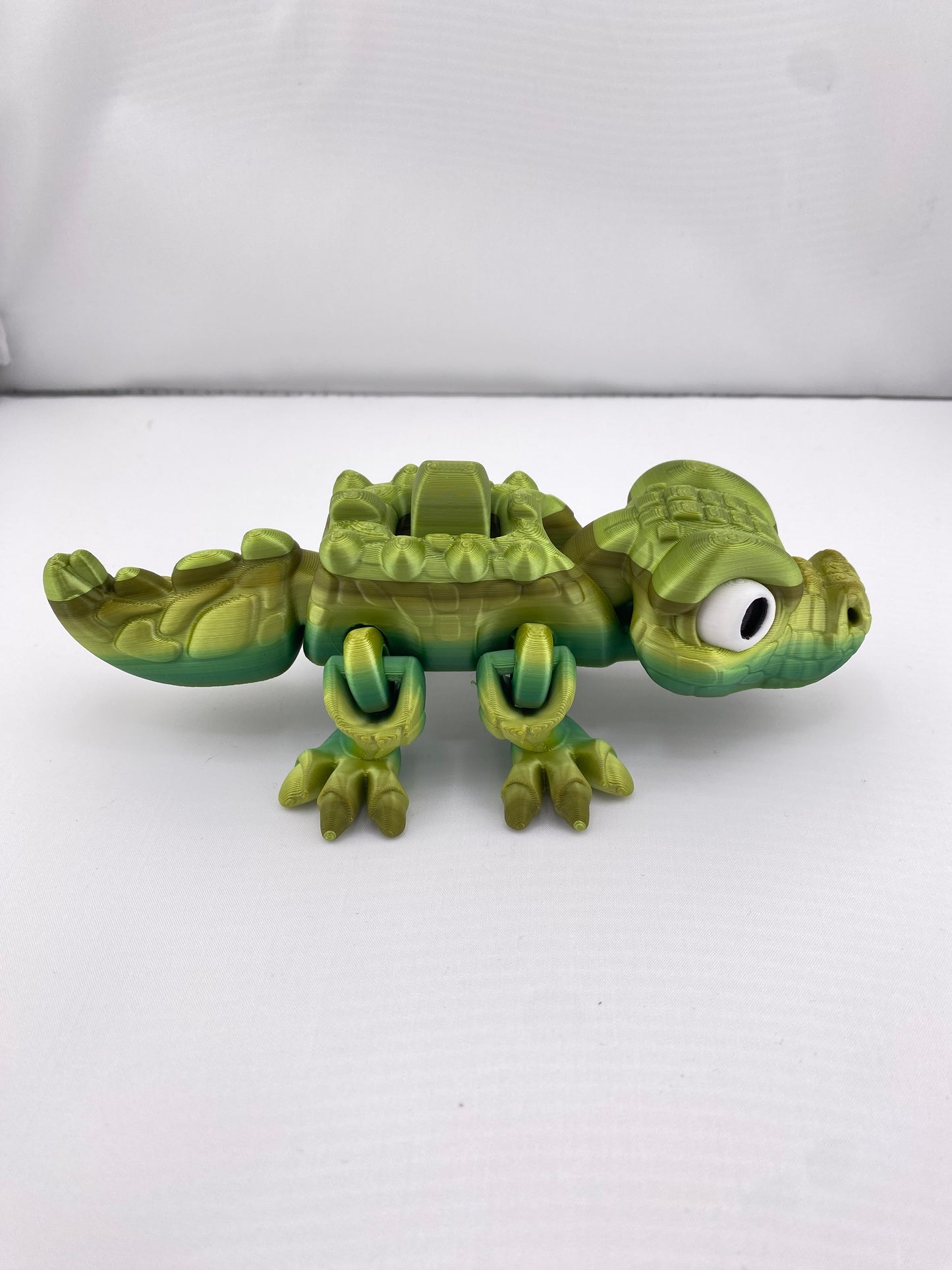 Alligator Chomper Figurine Decoration